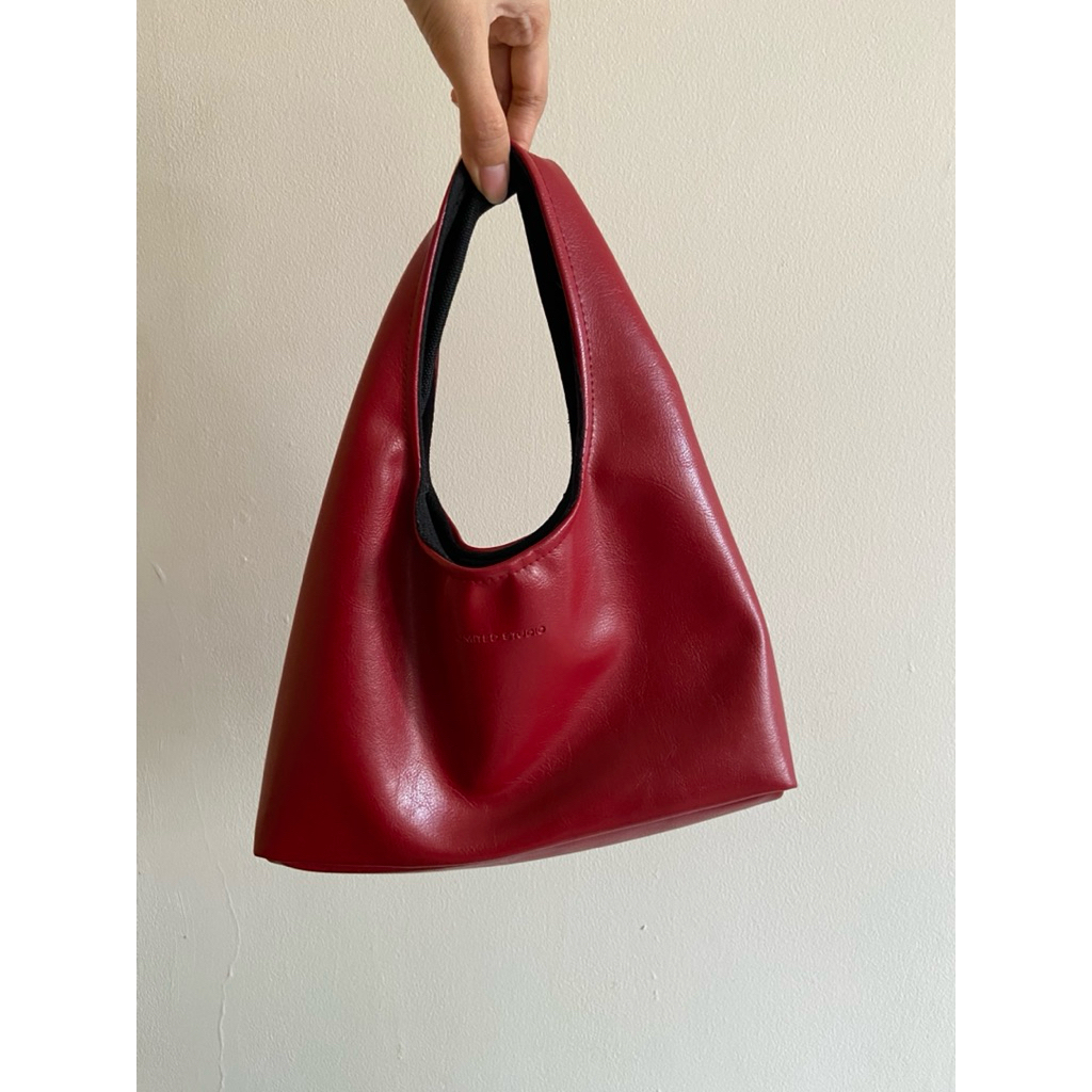 preloved - Limited Studio Micro Cloud Bag in Cherry Red