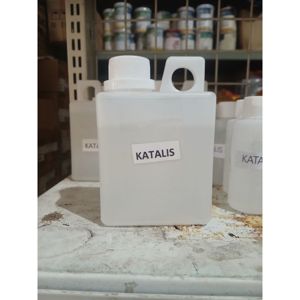 Katalis Pengeras Resin Fiber 400 Gram