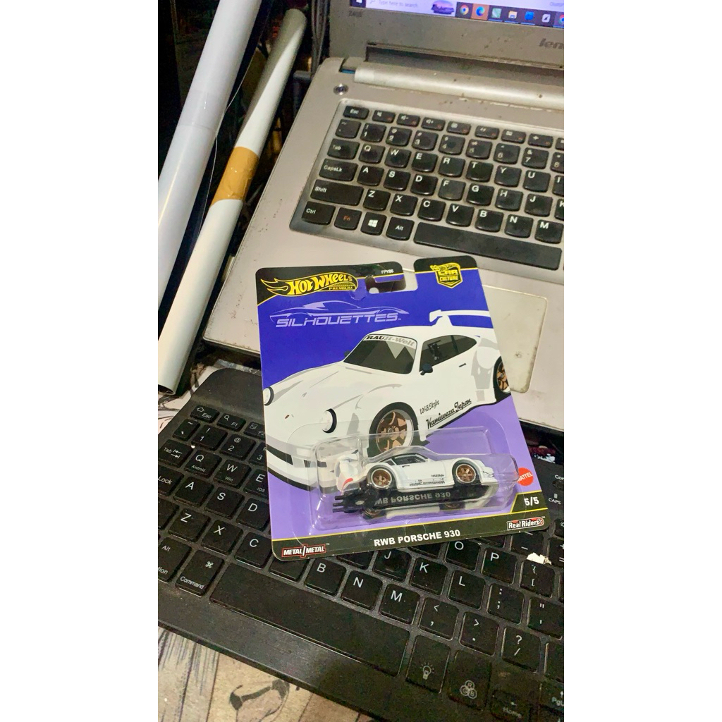 Hot wheels porsche RWB 930