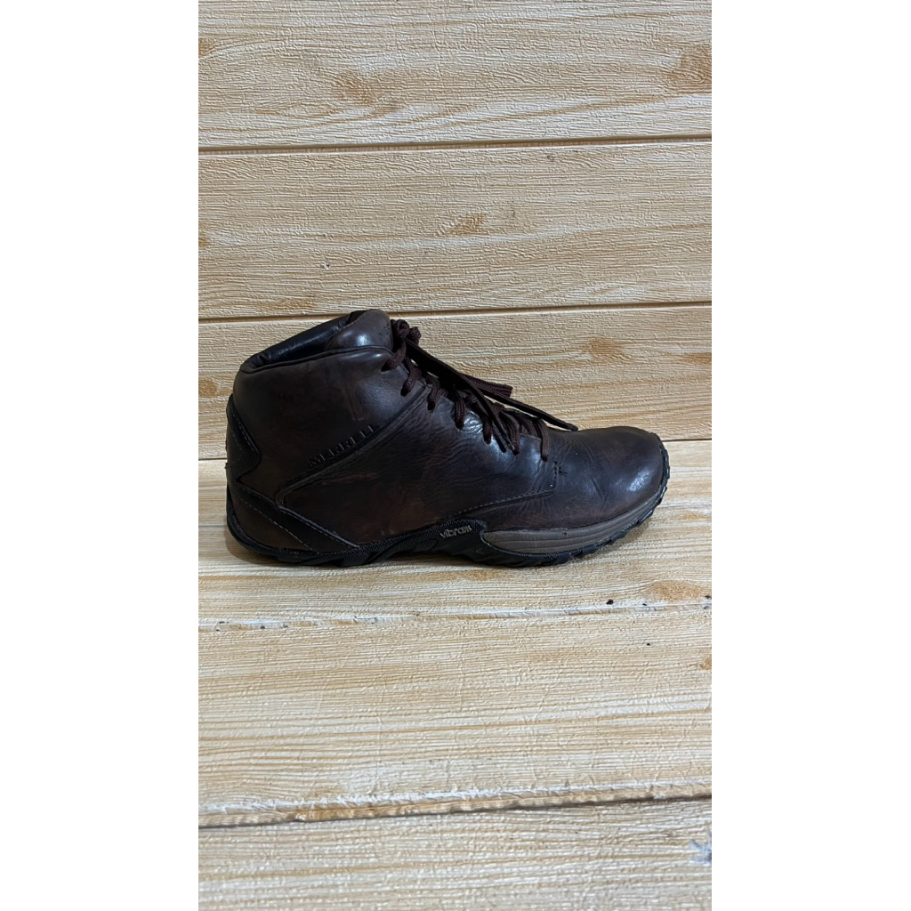 Sepatu Outdoor merrell Kulit