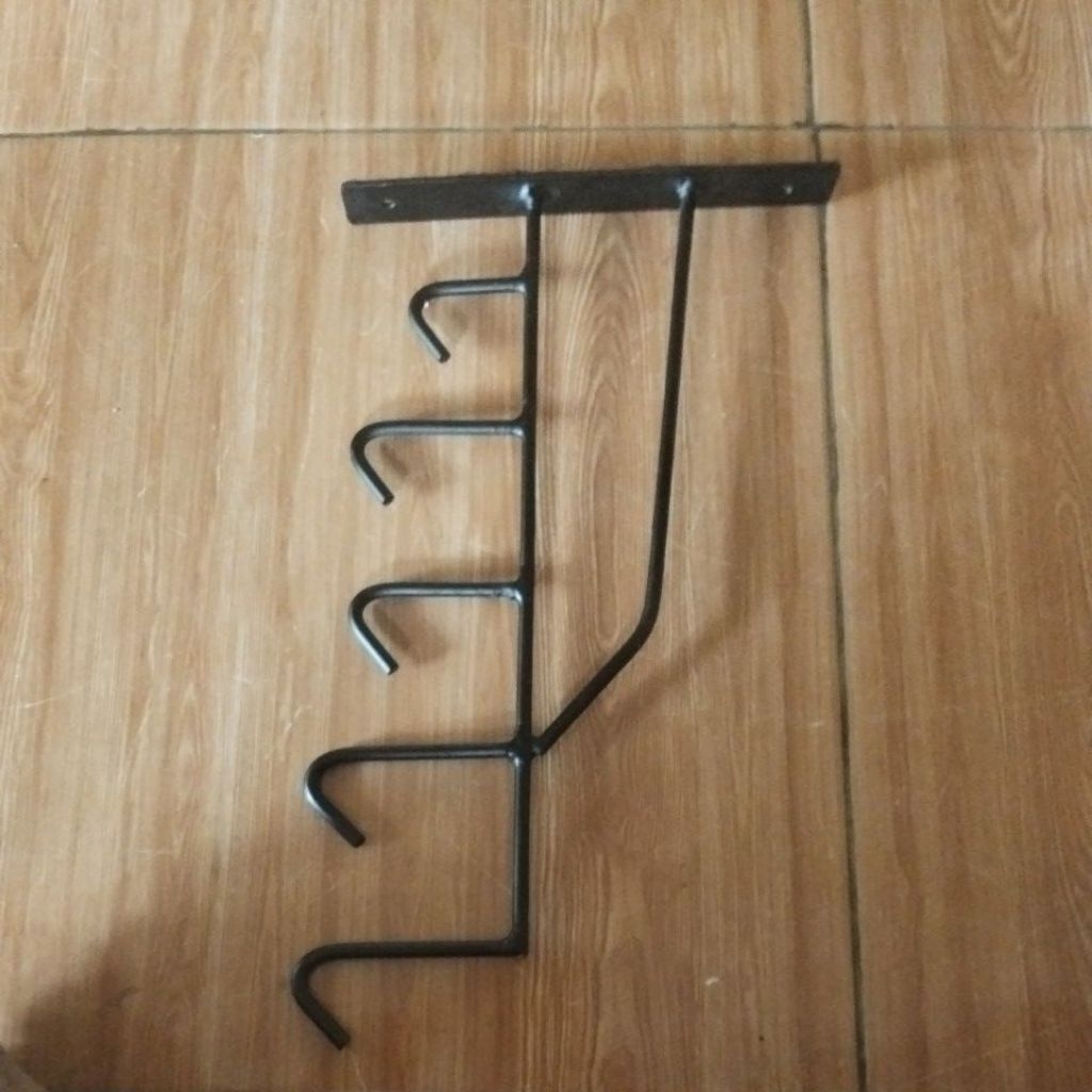 GANTUNGAN PERABOT DAPUR