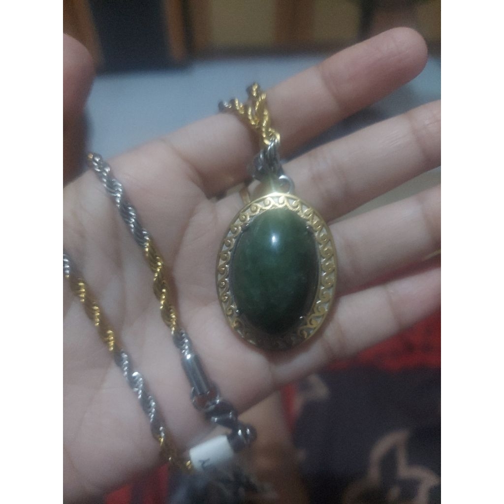 Giok Nephrite
