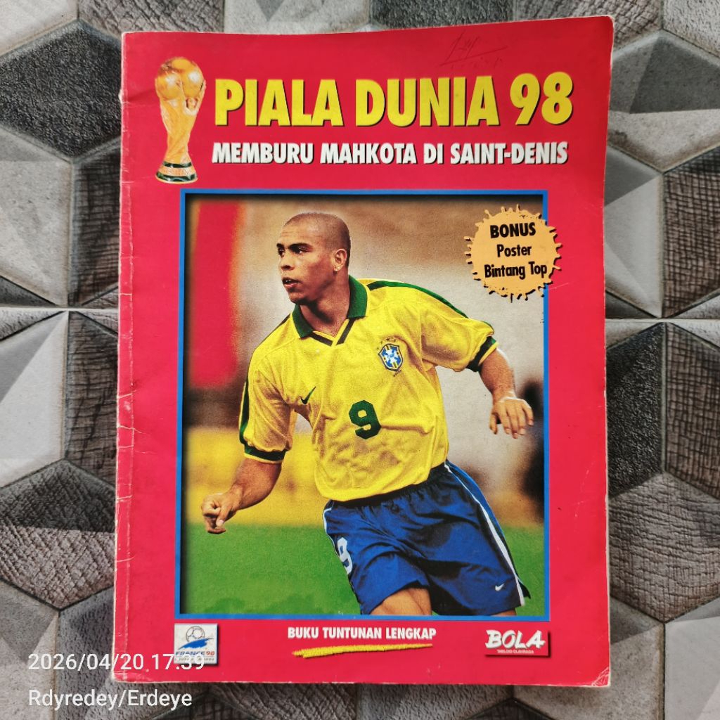 Majalah Panduan Piala Dunia 1998