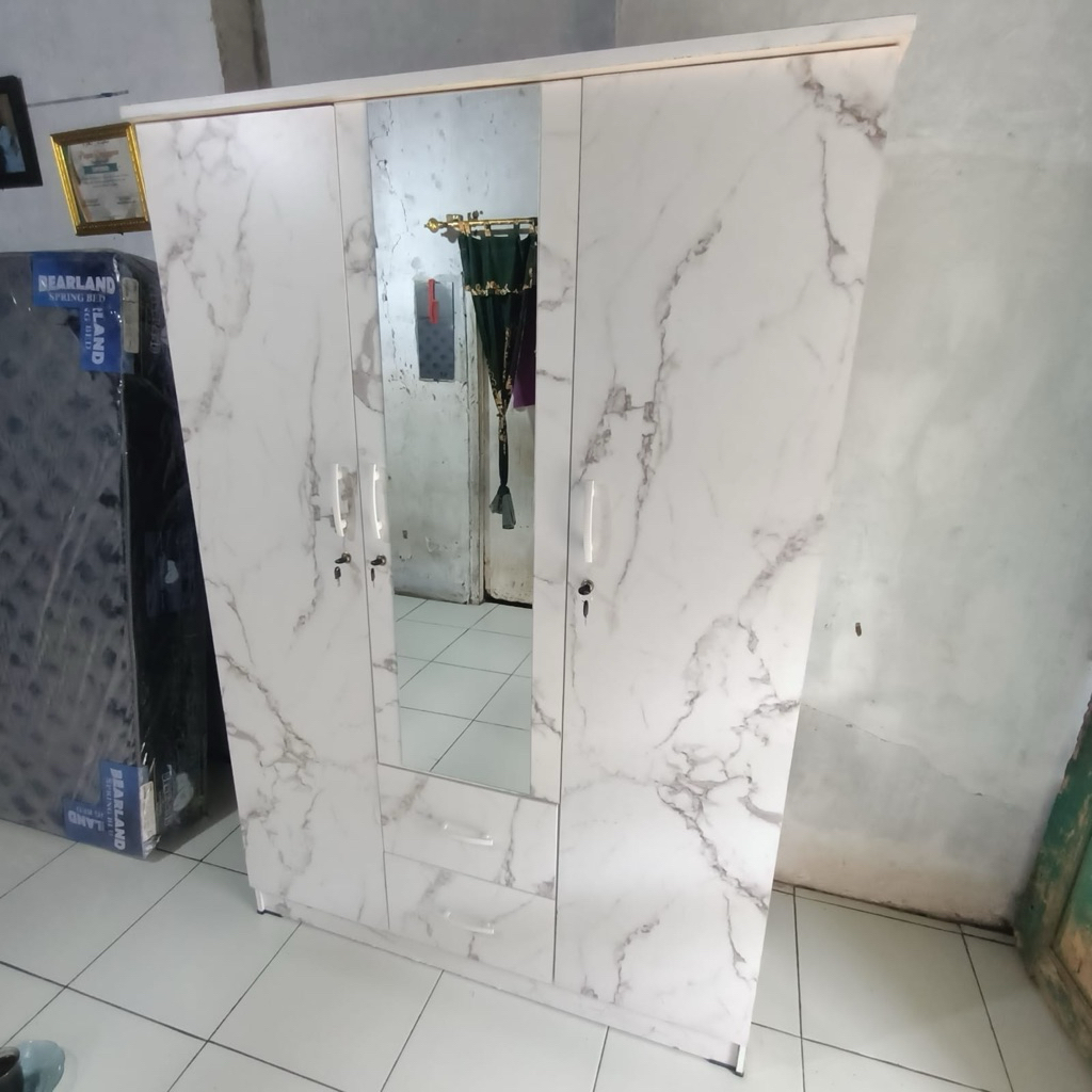 lemari 3pintu kayu partikel