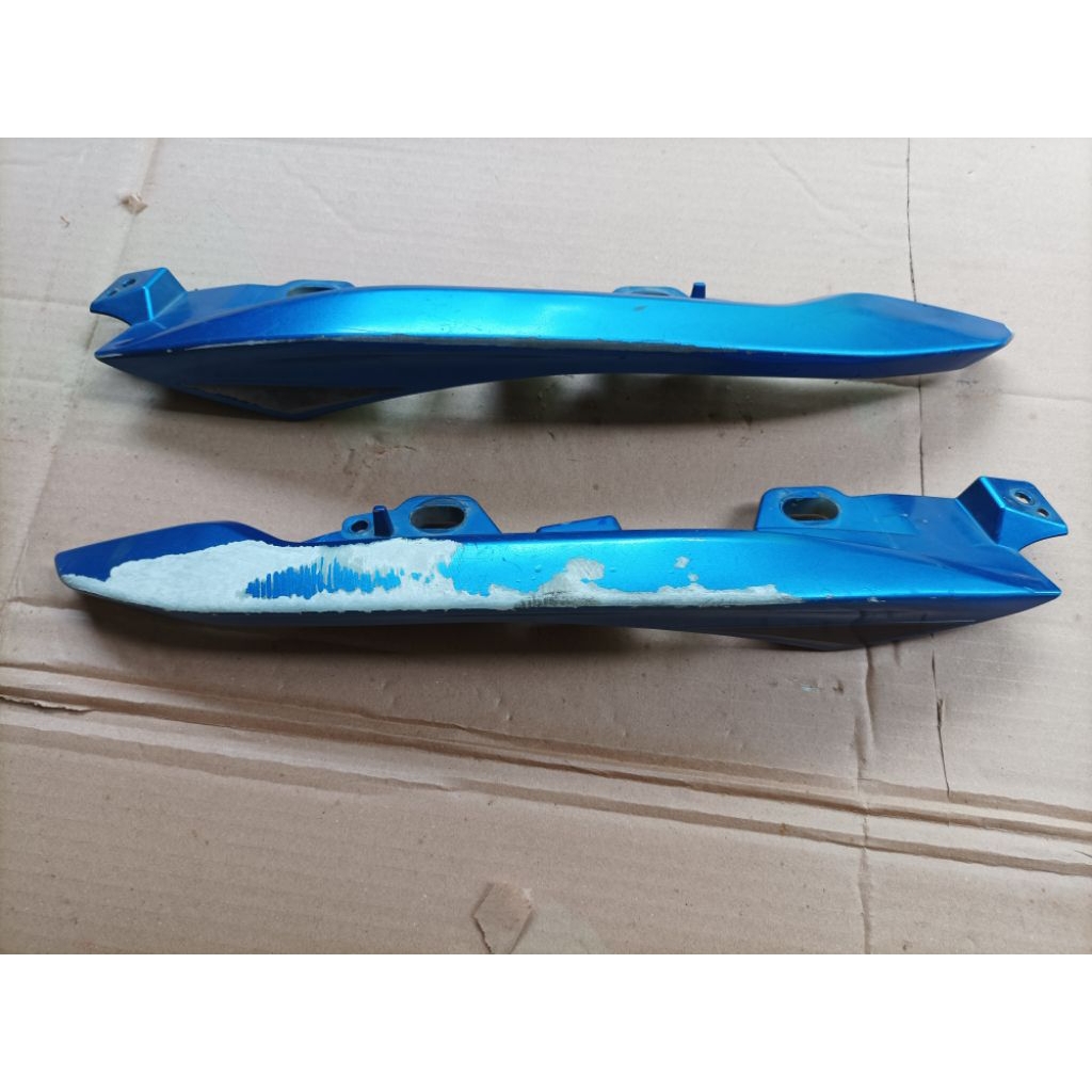 Behel pegangan belakang yamaha vixion R warna biru 1Set Original Asli