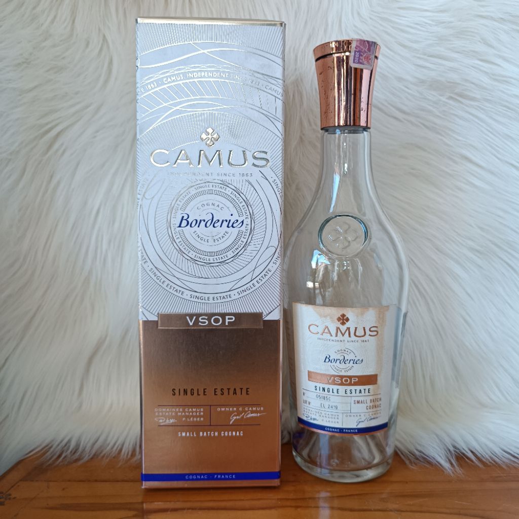 Botol bekas antik import