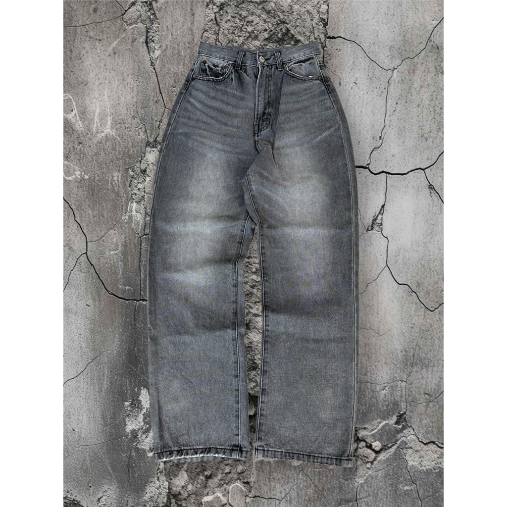 Alicia Grey Washed Jeans