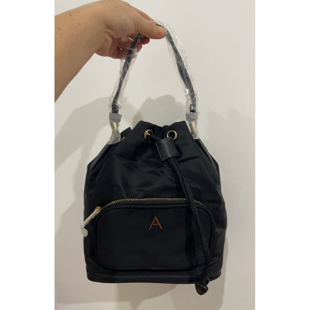 artistry Bucket bag