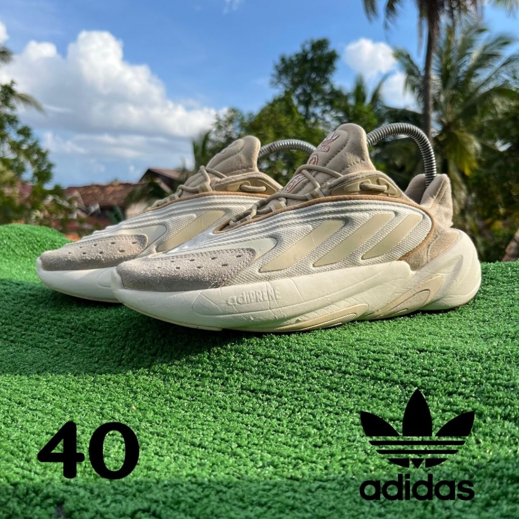 ADIDAS OZELIA