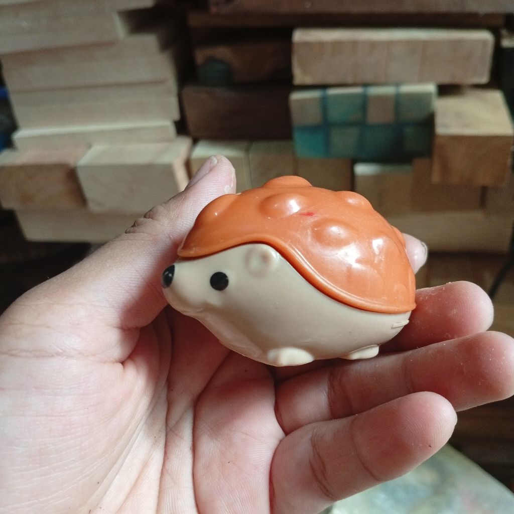 hokben toys animals series hedgehog figure