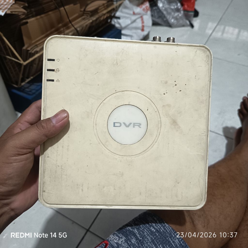 dvr cctv DS-7104HDTi Hikvision ( Bekas )