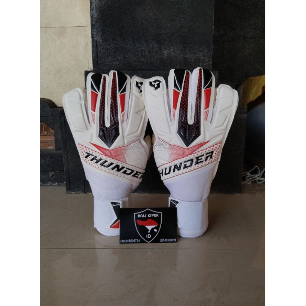 Sarung Tangan Kiper Thunder Varsha Series
