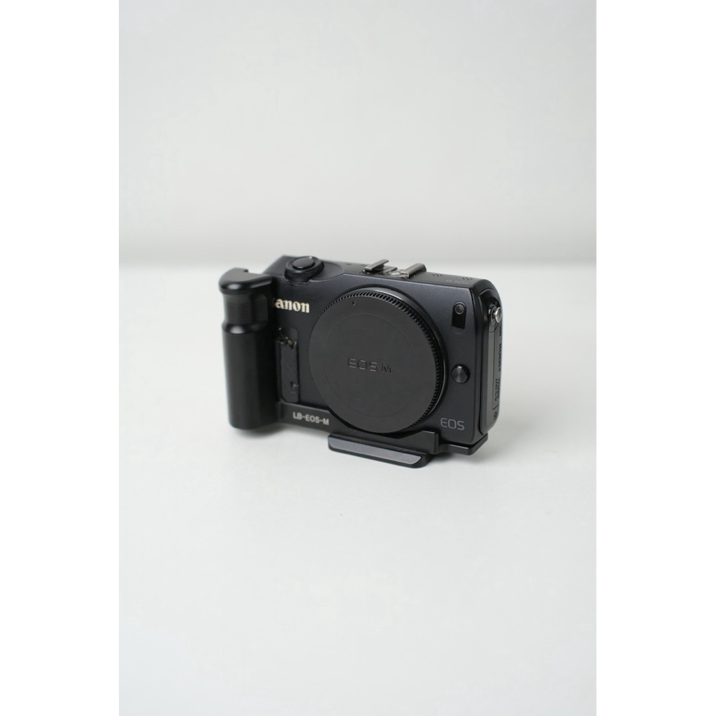 Canon Eos M