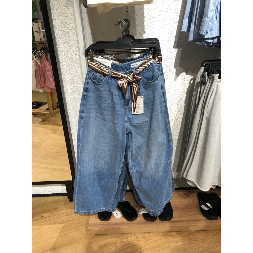 Jastip Bershka Celana Jeans Barrel