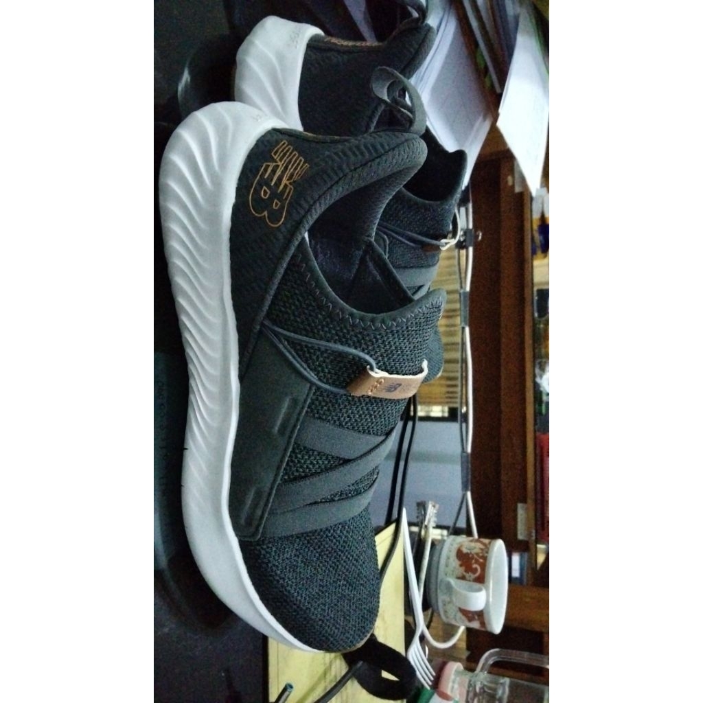 Sepatu New Balance Dyna soft Beaya Slip On Running Walking Shoes SECOND