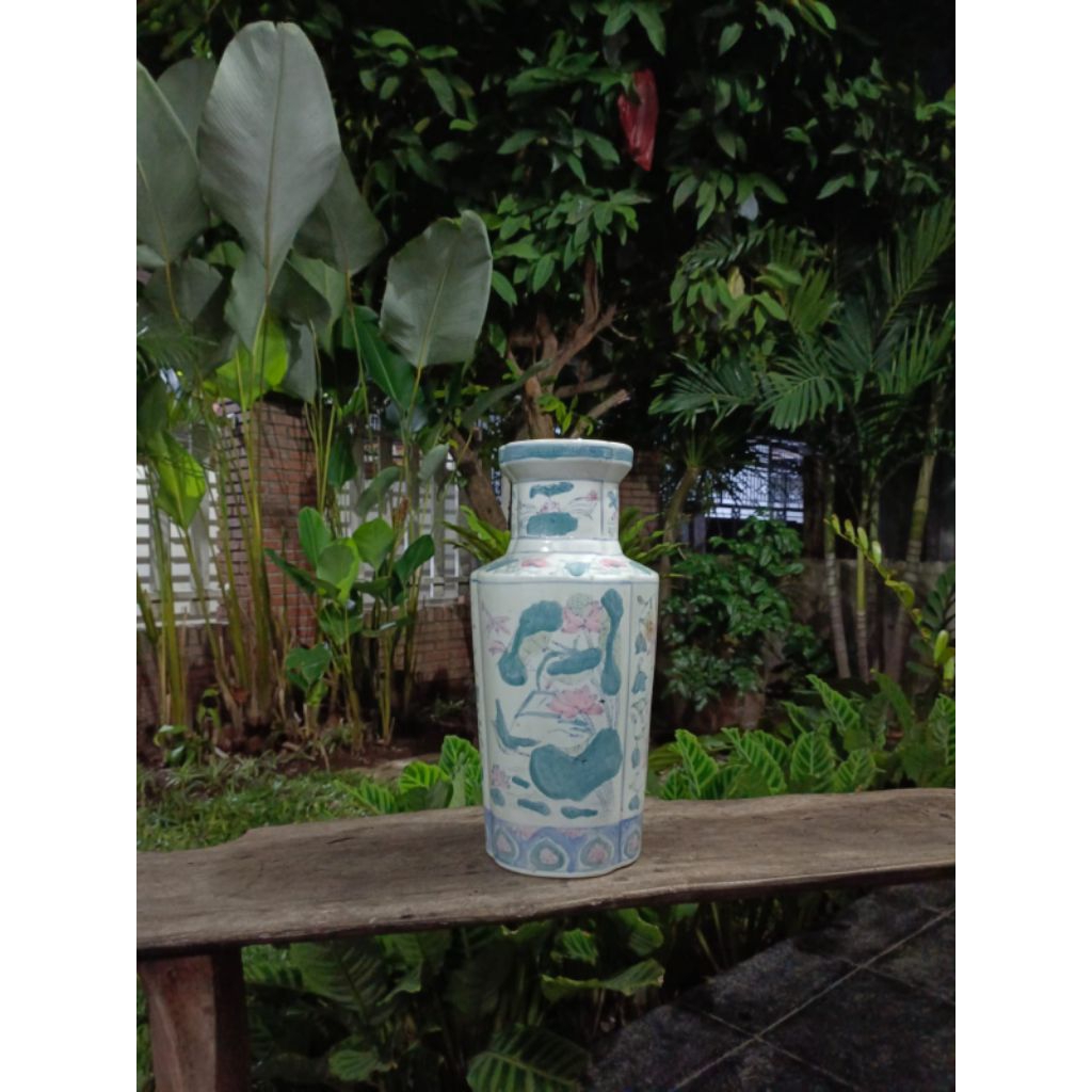Guci Vas Porcelain Bunga Keramik Antik