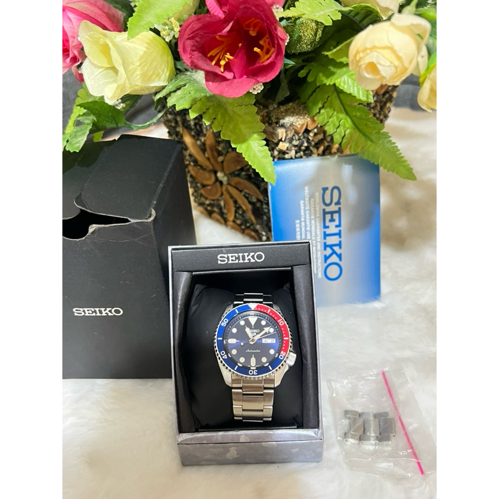 Dijual Seiko 5 Sports SRPD53K1 SKX Sports Style Pepsi Automatic Blue Dial Stainless Steel Strap