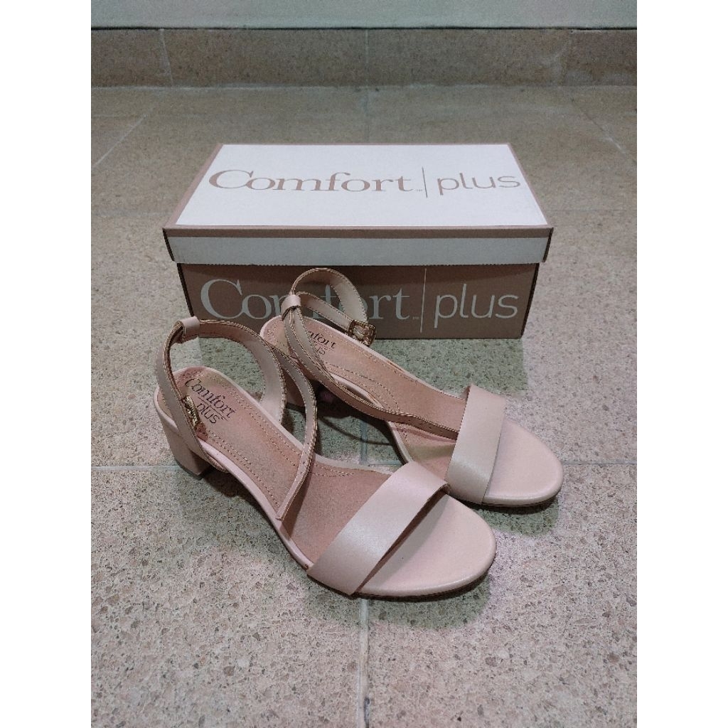 Payless Comfort Plus Heels Size 37