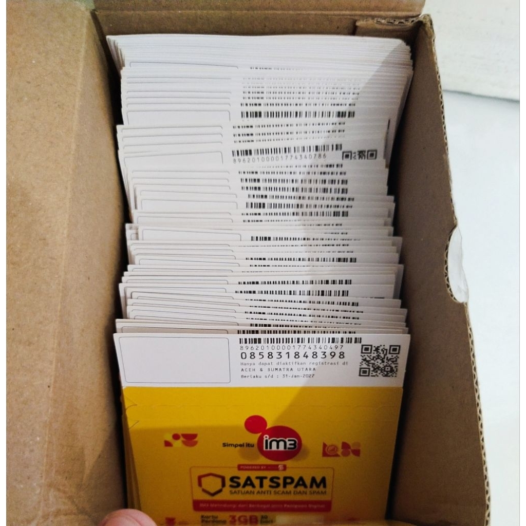 Kartu perdana IM3 Indosat siap pakai. 1 box isi 100pcs. masa aktif fresh