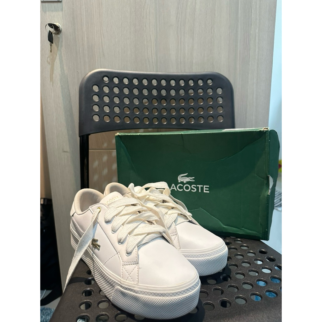 SEPATU WANITA LACOSTE ORI (preloved)