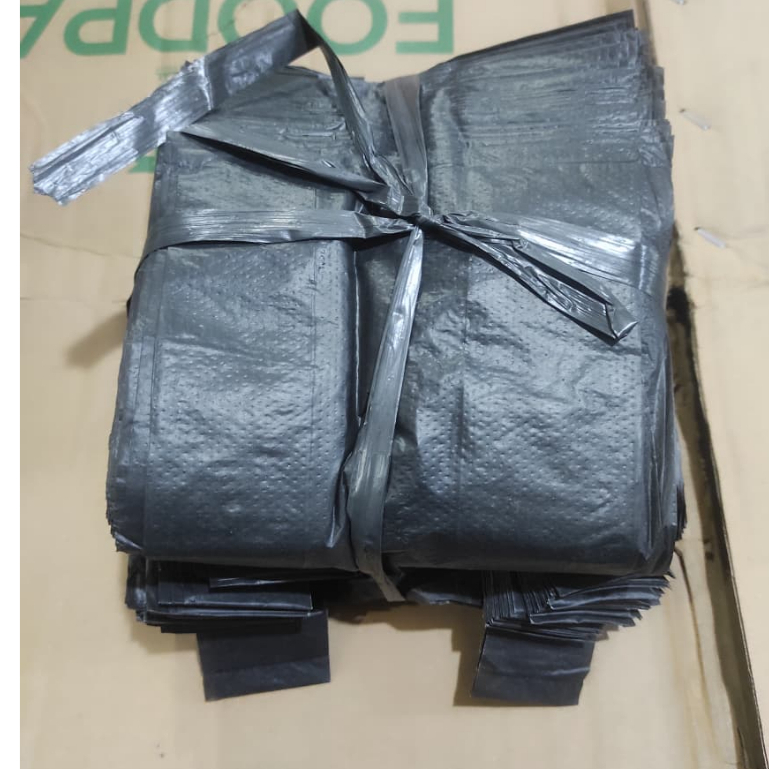 KANTONG PLASTIK KRESEK KILOAN HITAM UKURAN KECIL SEBAGUNA ( 15 )
