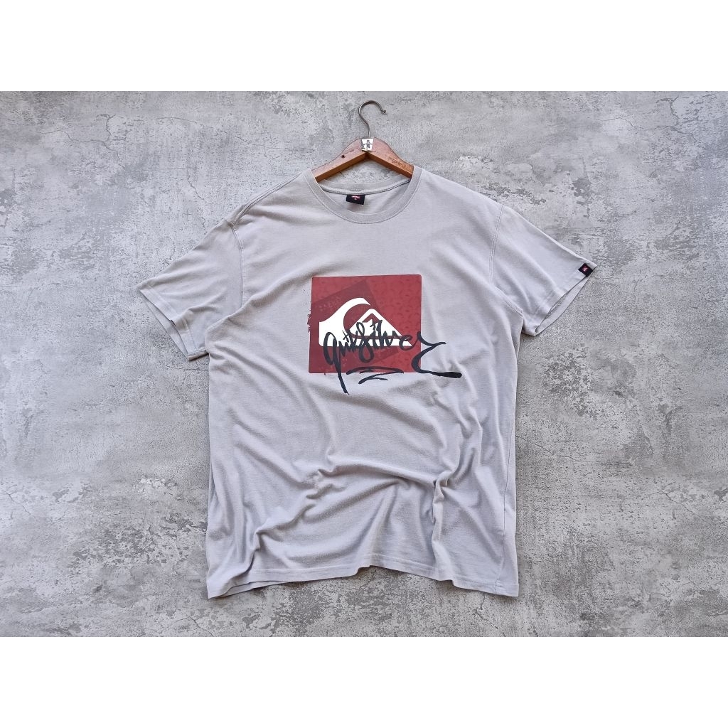 Vintage 00s Quiksilver Big Logo