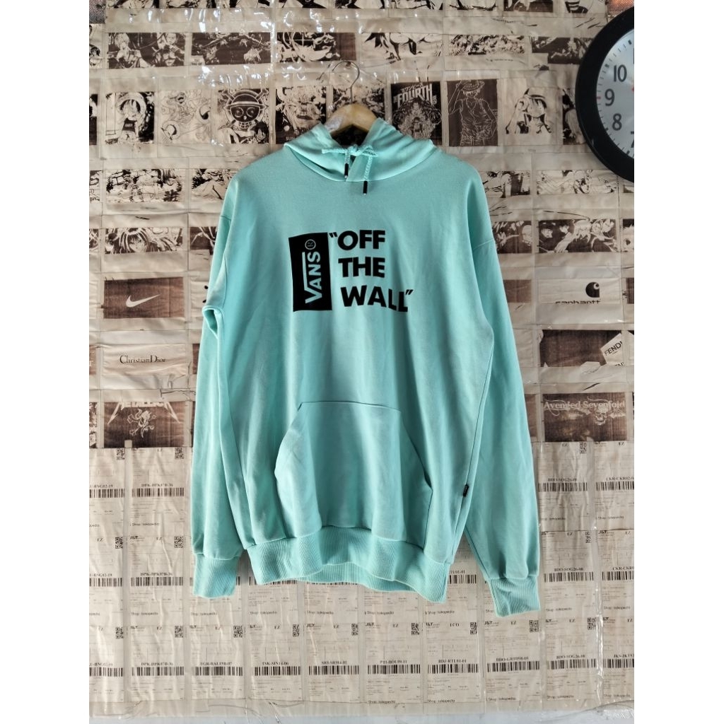 hodie vans off the Wall