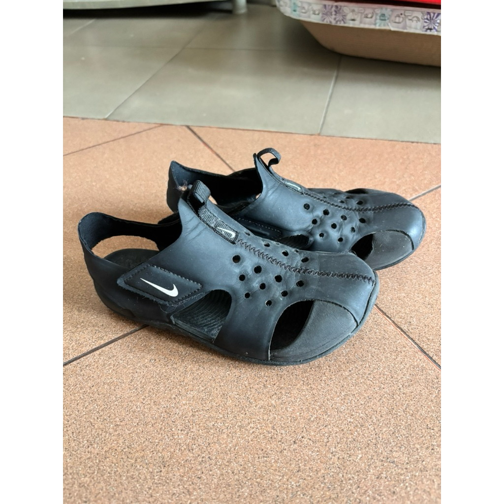 Sepatu Sandal Nike Anak