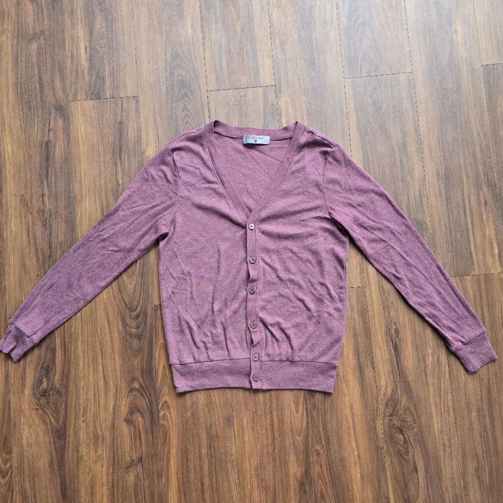 Preloved Cardigan Wanita GIORDANO