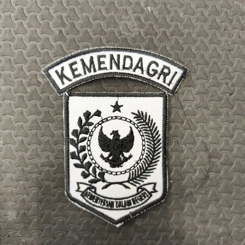Logo bordir Kemendagri putih / Logo bordir kementerian dalam negeri / Logo Kemendagri / Bordir Kemen