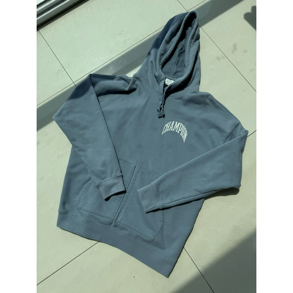 LIKE NEW - Champion Hoodie ORI