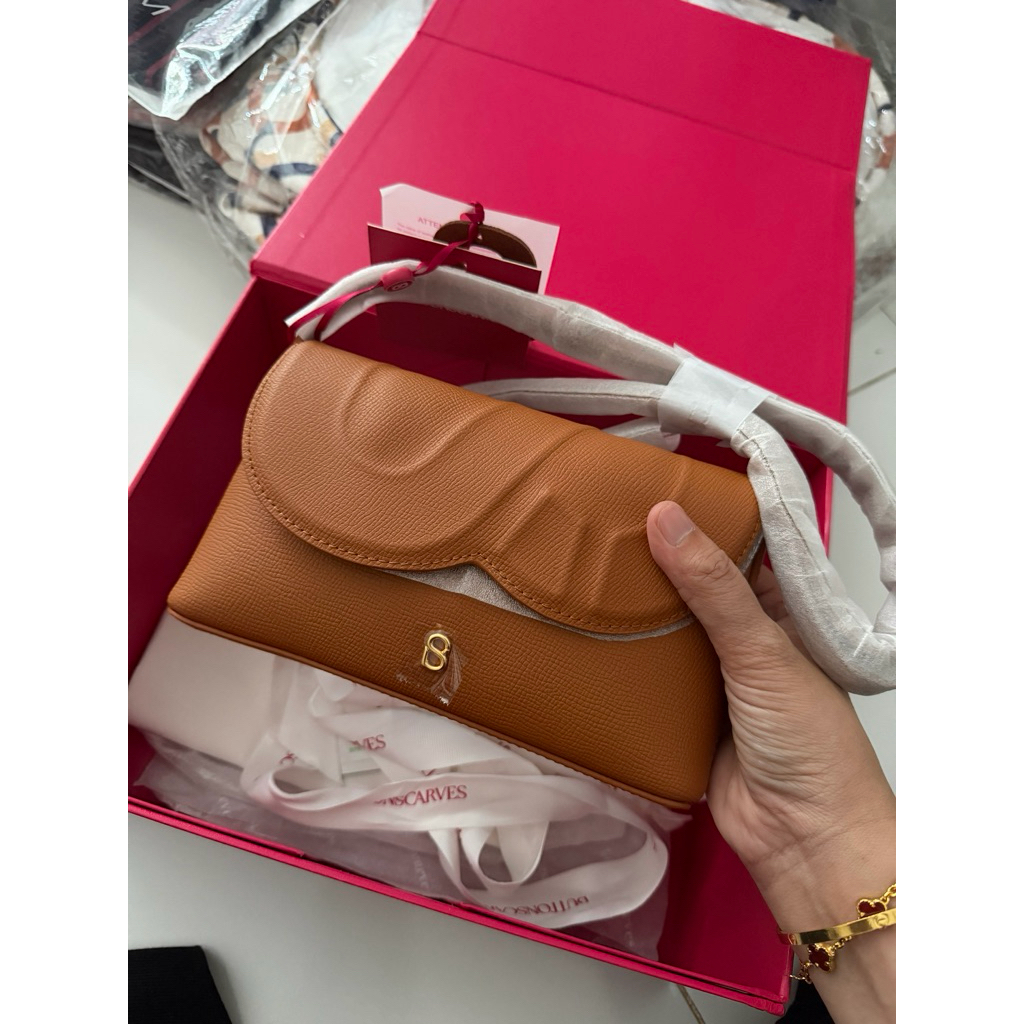 BUTTONSCARVES JENNY SLING BAG