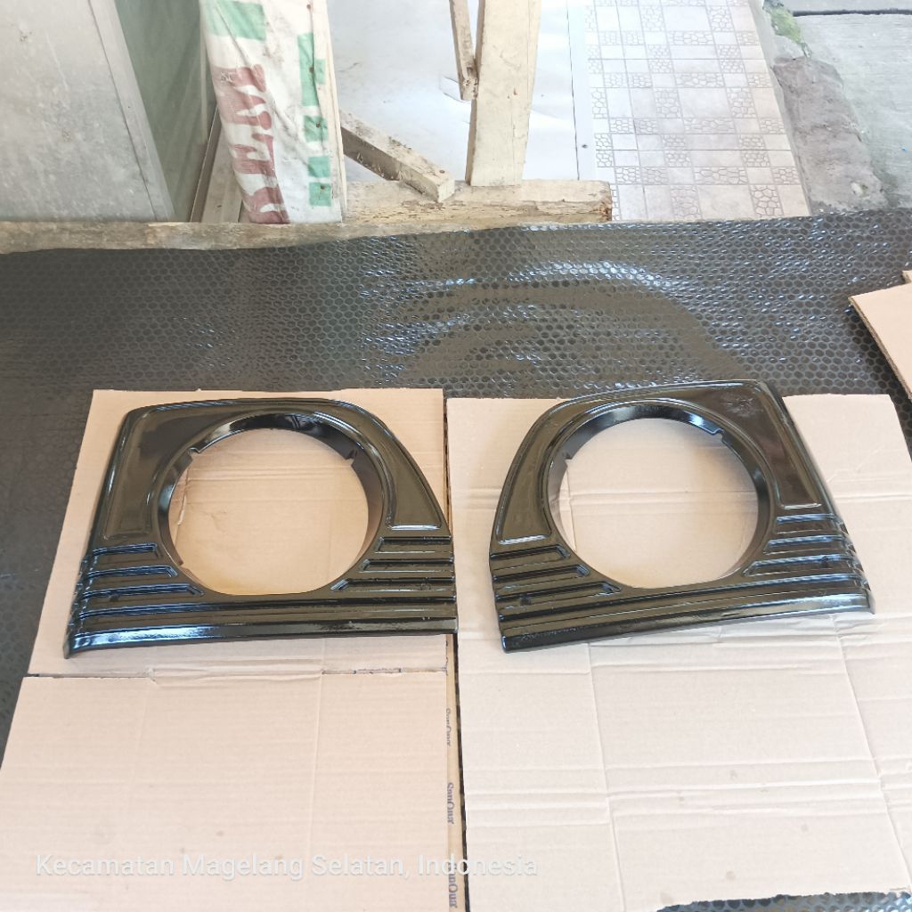 Cover Frame Grill Lampu Depan Suzuki Carry 1.0 Buek ST100 Carry Bagong Original Copotan Kiri Kanan