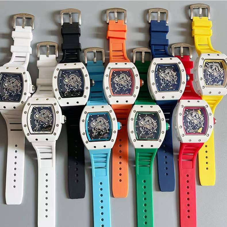 Jam tangan Watch Latest full diamond  Pria cowok Tonneau Wanita watch best-selling Wanita Korean wat