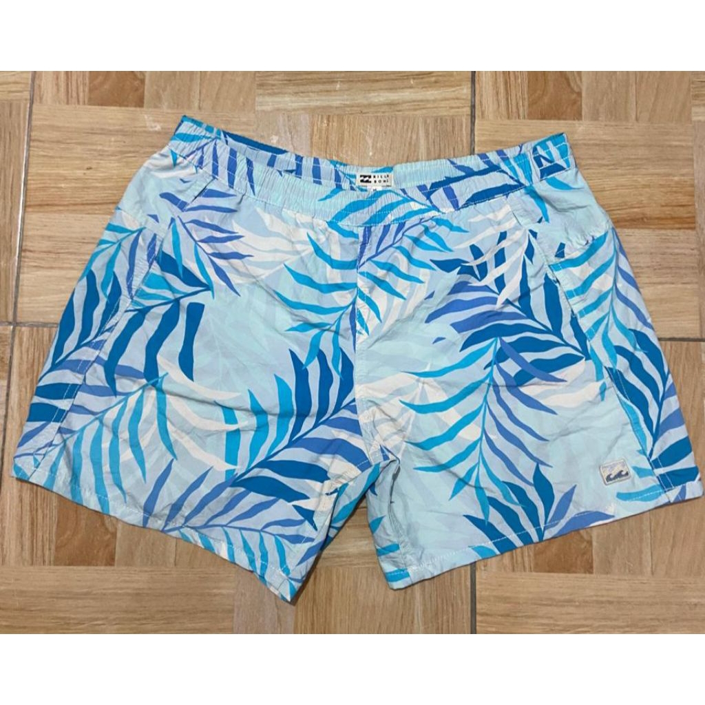 celana pendek billabong