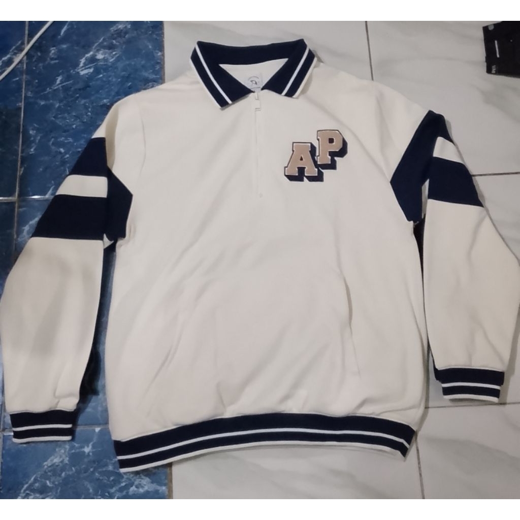Arnold Palmer sweatshirt towel embroidery varsity cream