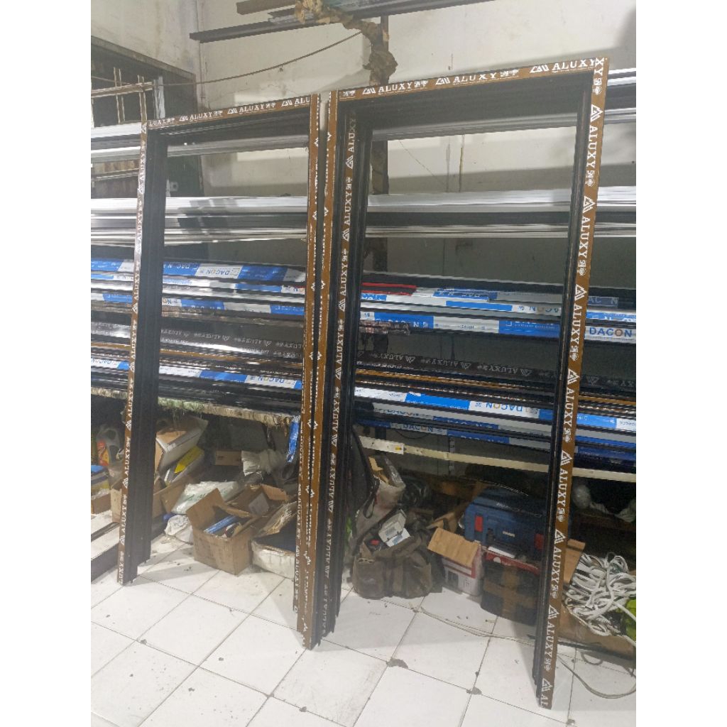 KUSEN PINTU ALUMINIUM / GAWANG UNTUK PINTU