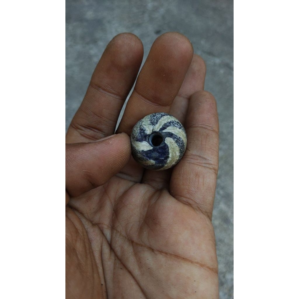 manik manik temuan antik Jawa Timur Asli