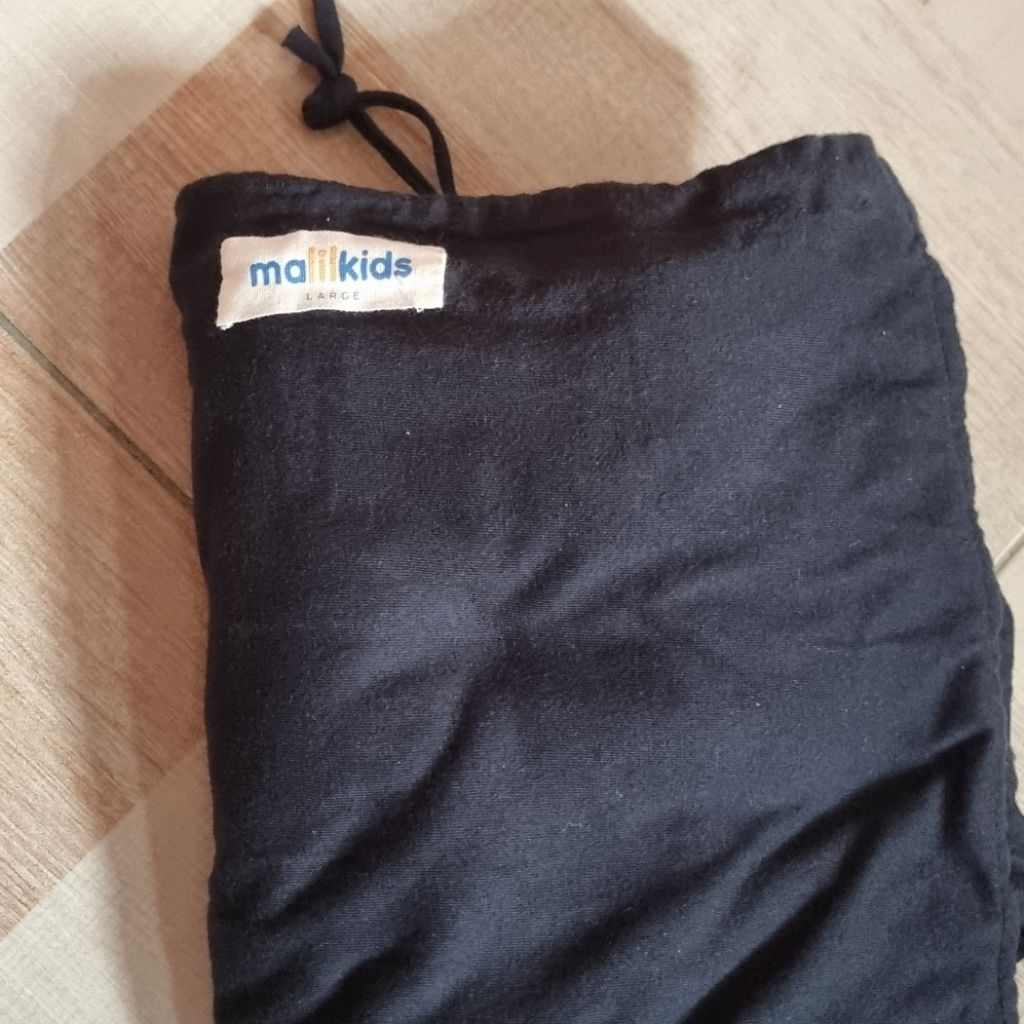 Preloved Malilkids gendong