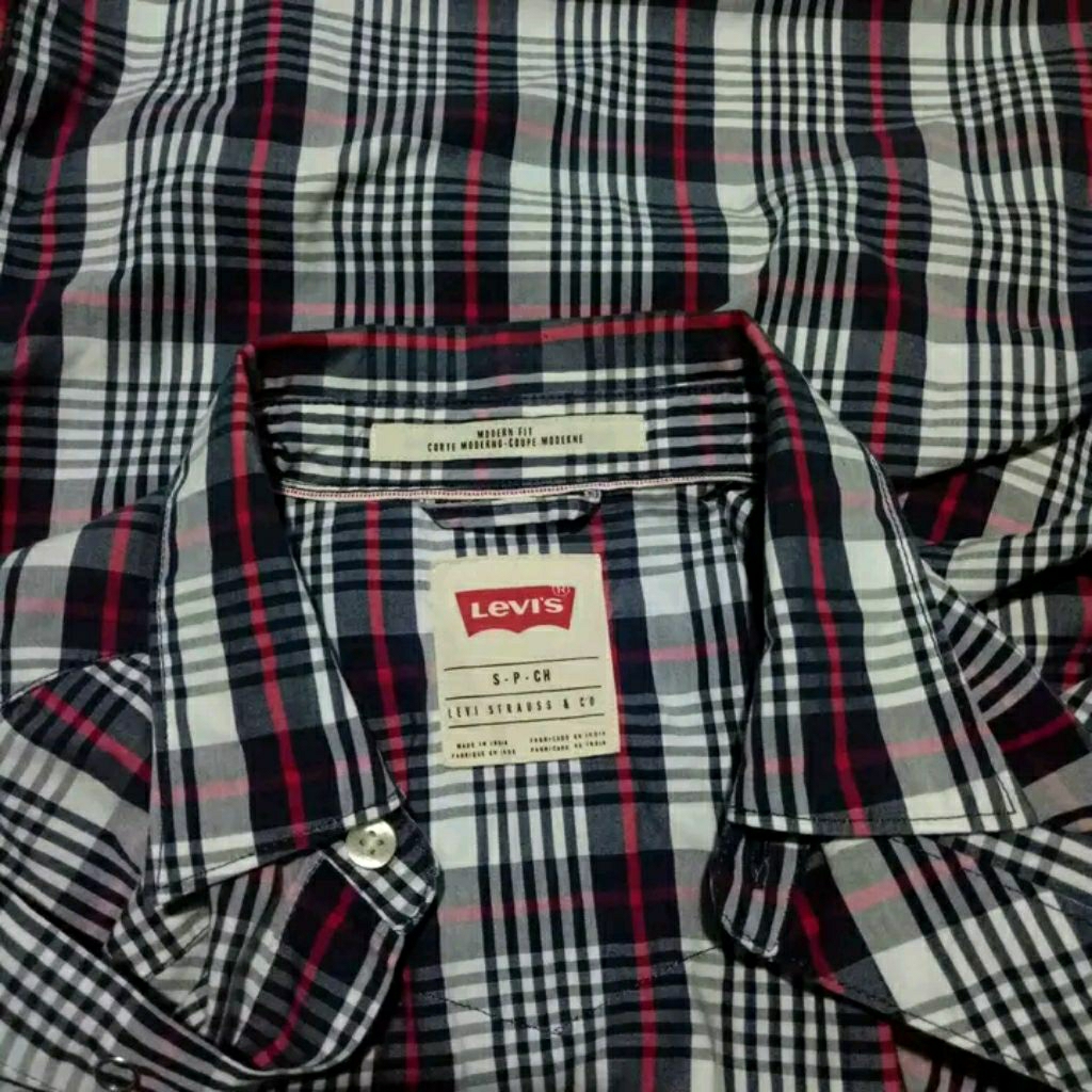 Kemeja Pendek By Levis Kancing Batu