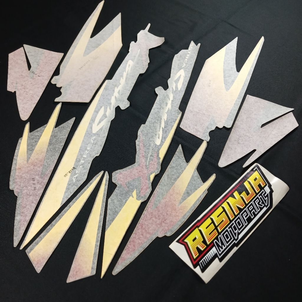 Striping Stiker Sticker List Lis Bodi Body Honda Supra X 100 Old Lama 2000 2001 Abu Abu Grey Laminas