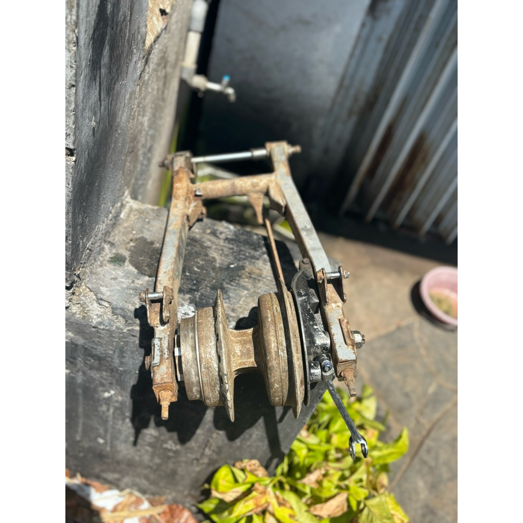 Tromol belakang kawasaki KE125 original pnp arem kaze