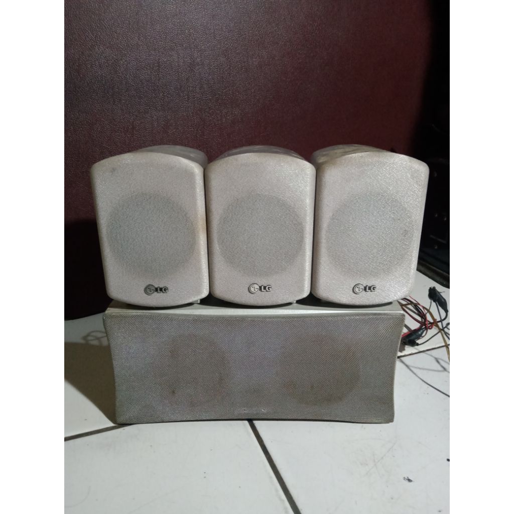 Speaker Pasif LG dan Center...