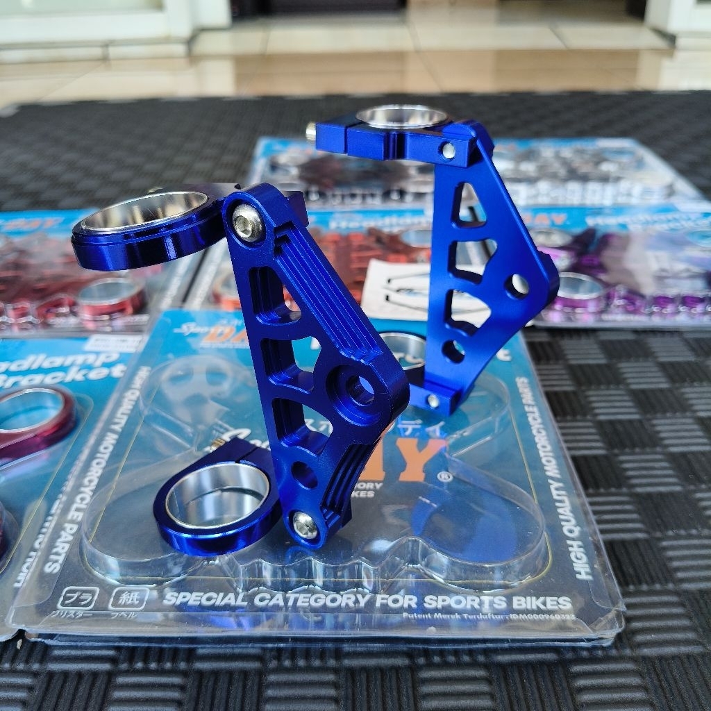 ** DAY ** BRAKET / KUPINGAN LAMPU AS 31 / 33 ANODIZE FULL CNC MERK DAY