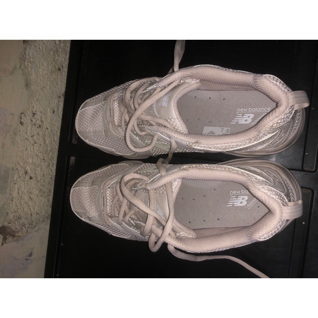 NEW BALANCE NB 530 MOONBEAM BEIGE SIZE 39 - SECOND