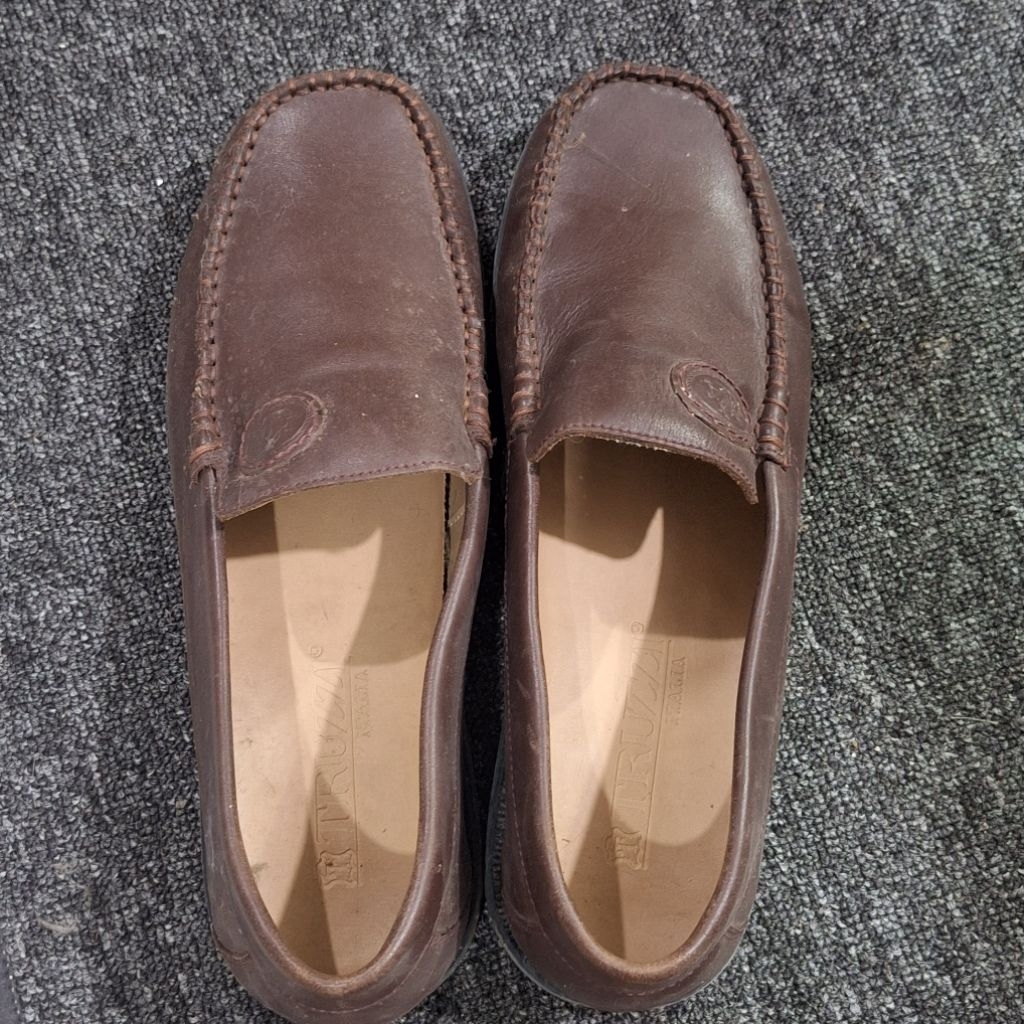 Preloved Sepatu Kulit Coklat Kerja Formal Pria