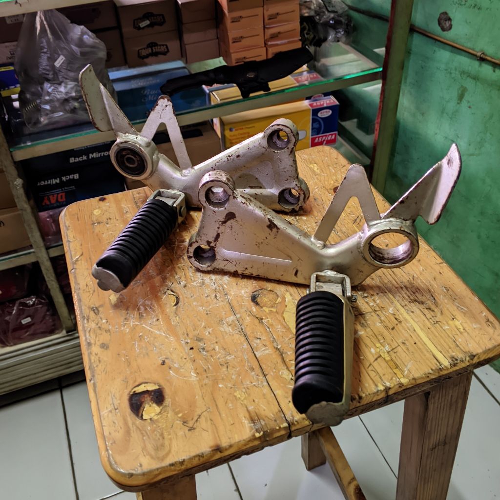 postep belakang bekas ORI copotan moge karet utuh