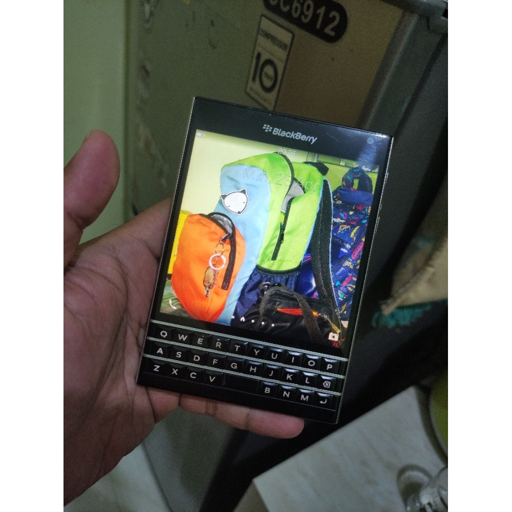 blackberry pasport operator khusus kartu XL dan axis