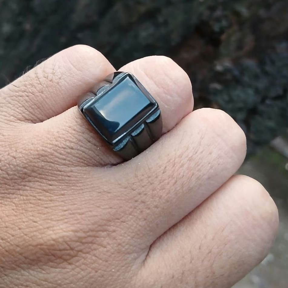 Cincin Bacan doko visual biru kenari kotak cuting natural