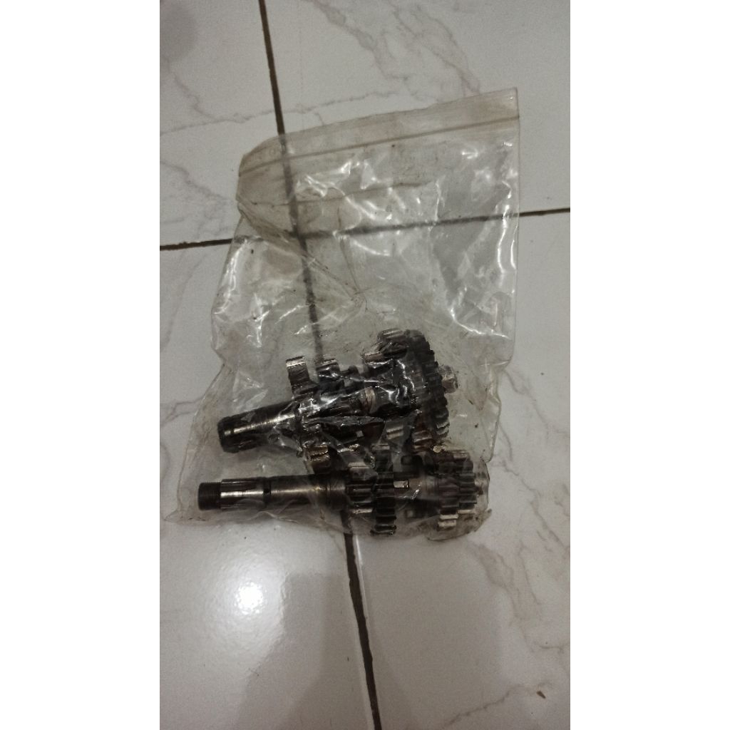 RasioF1zr